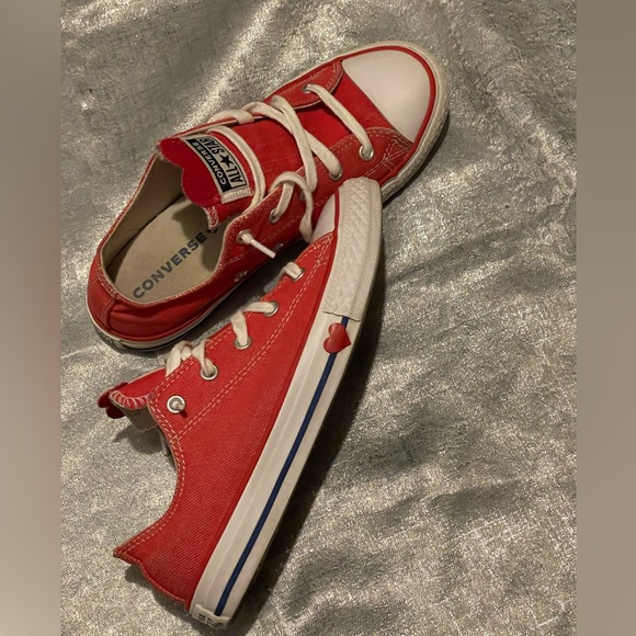 Rare Red Heart Converse size 3Y - Picture 3 of 13